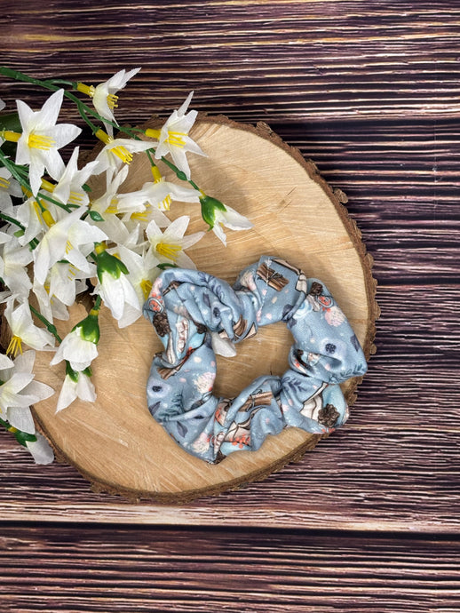 Scrunchie - Cozie Reads