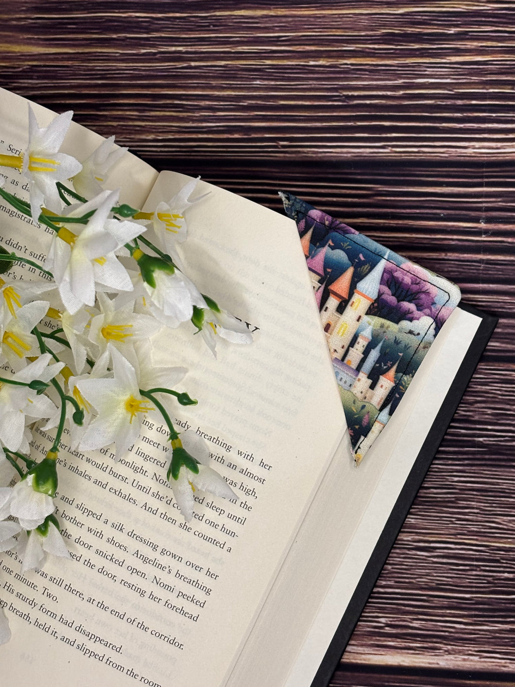 Corner Bookmark - Fairytale Castle