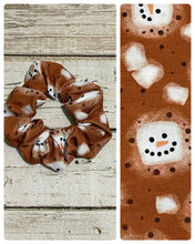 Load image into Gallery viewer, Scrunchie - Marshmallow Snowman