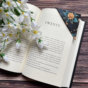 Corner Bookmark - Fantasy Flowers