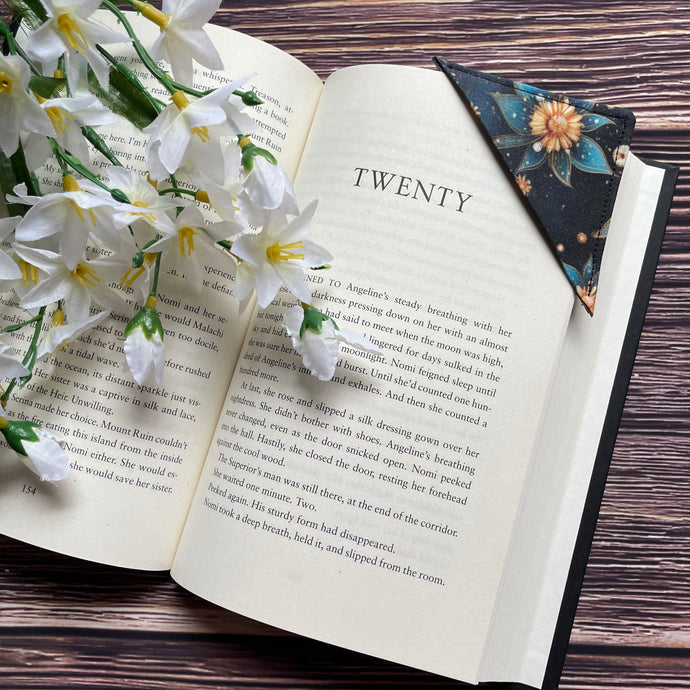 Corner Bookmark - Fantasy Flowers